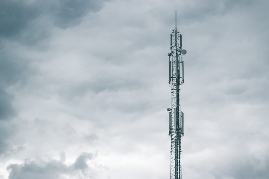 Echo Grid B5r9dkakgtm Unsplash